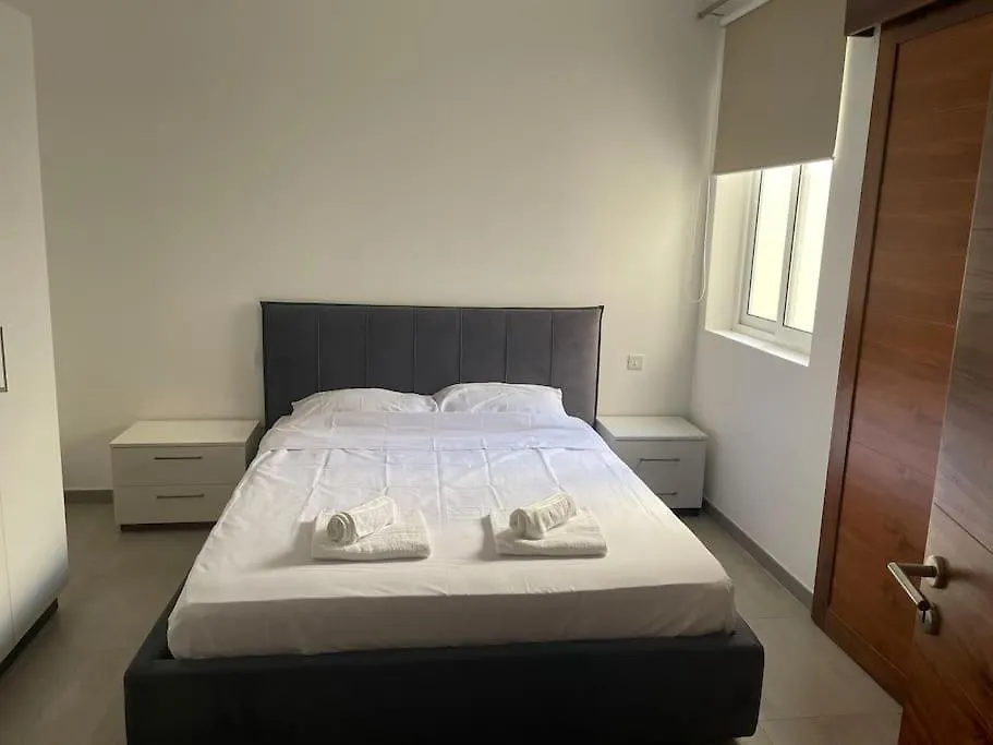 Lovely Seaview Two Bedroom Rental Unit In Tas-Sliema Sliema