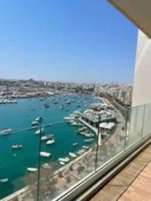 Apartamento Lovely Seaview Two Bedroom Rental Unit In Tas-Sliema Malta