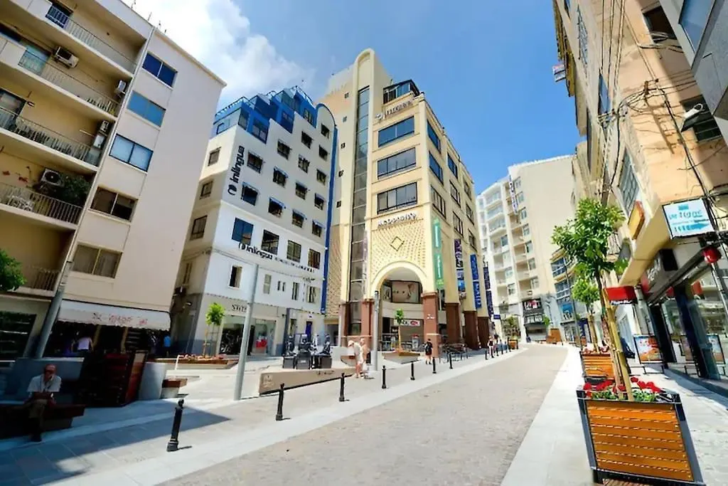 Lovely Seaview Two Bedroom Rental Unit In Tas-Sliema Malta