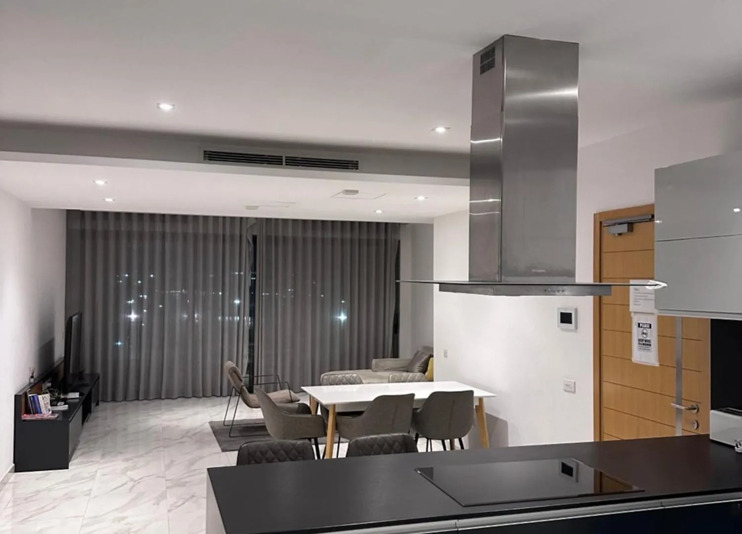 Lovely Seaview Two Bedroom Rental Unit In Tas-Sliema Malta