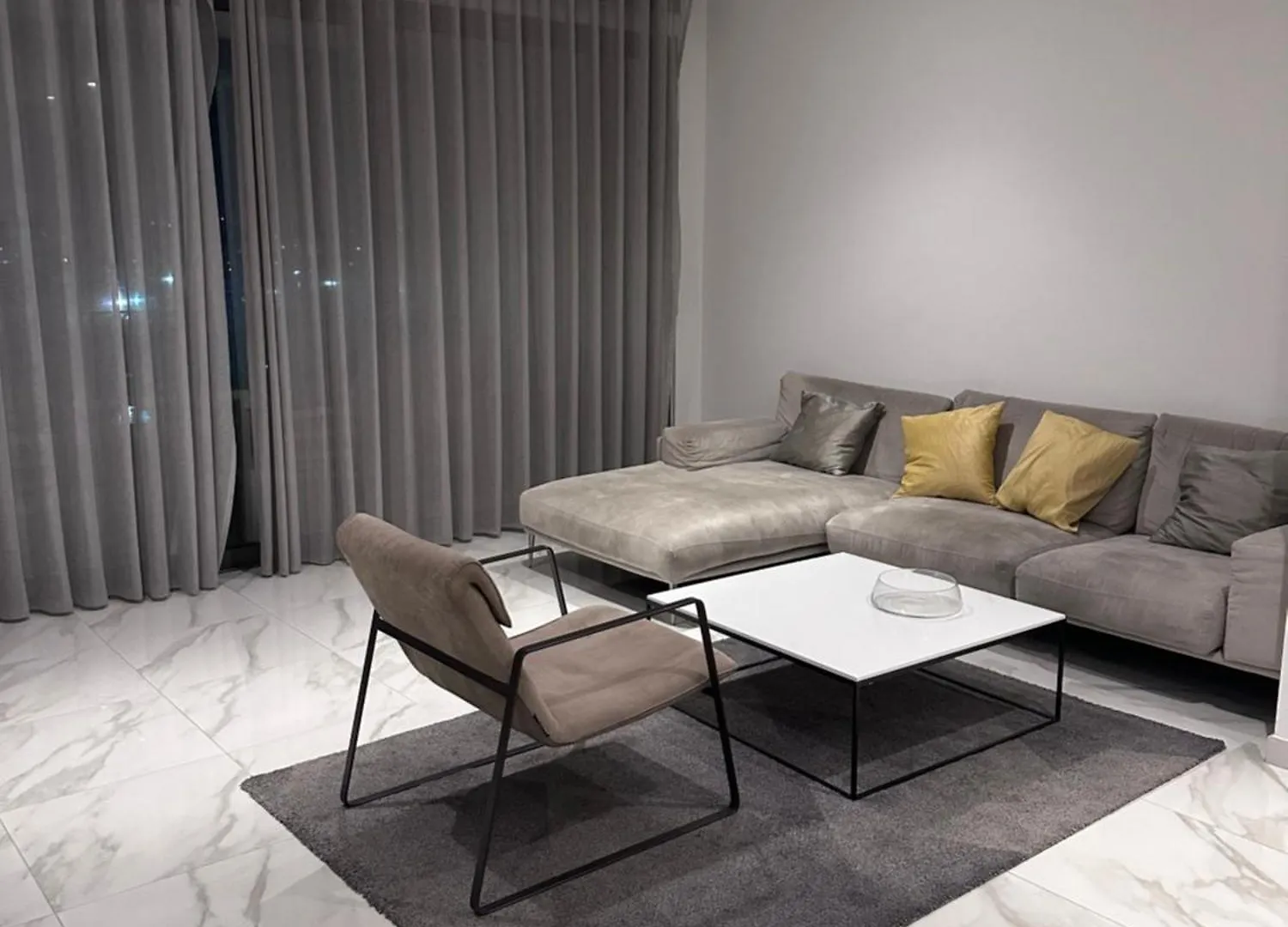 Lovely Seaview Two Bedroom Rental Unit In Tas-Sliema Sliema